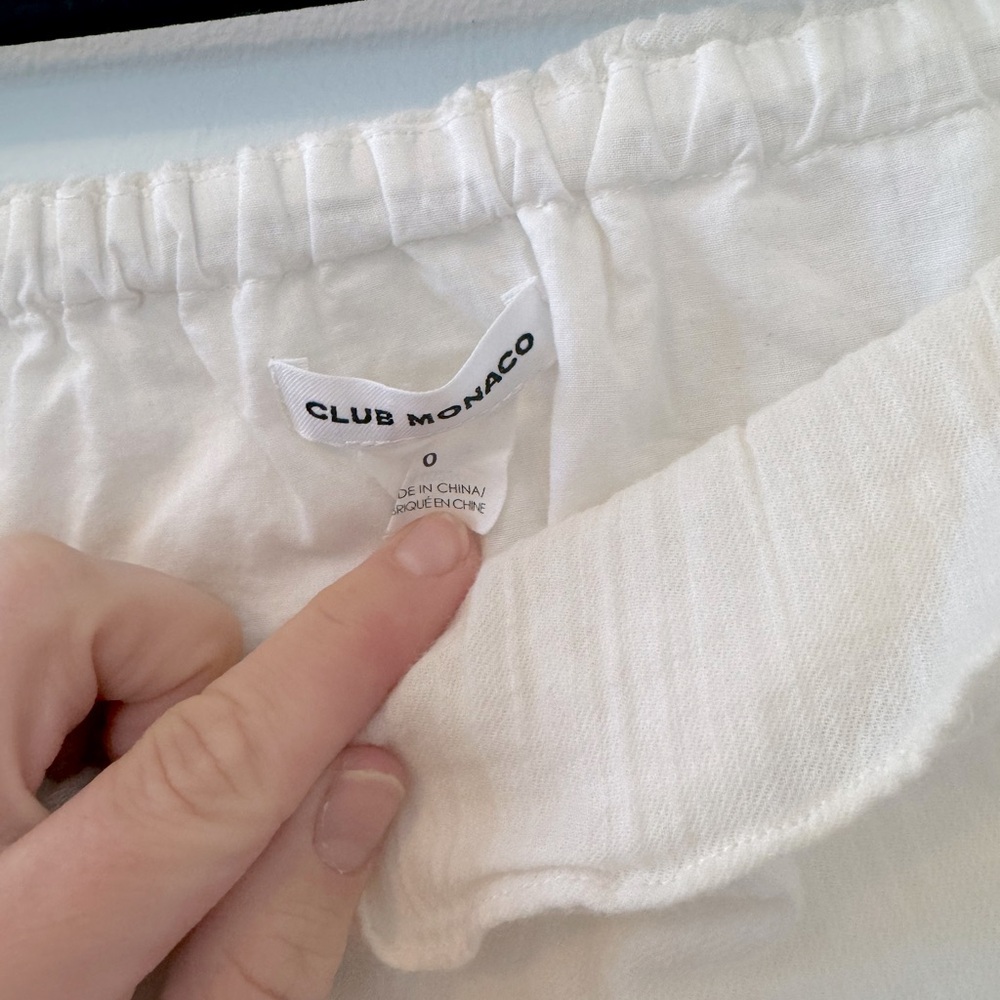 Club Monaco Linen Off The Shoulder Ruffle Bell Sleeve Crop Top in Cream 0 - Picture 10 of 13